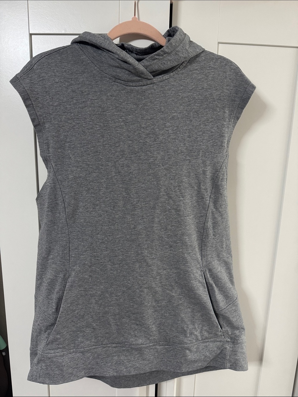 Lululemon Sleeveless Hoodie size 12